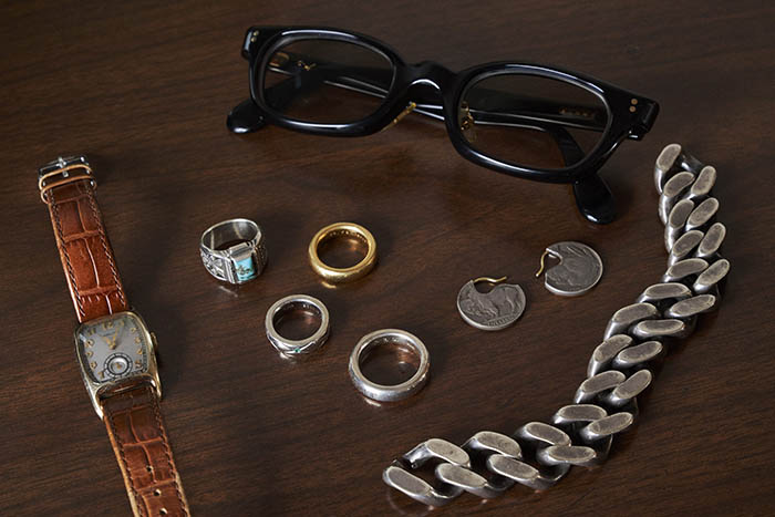 渡邉愛用のアクセサリー