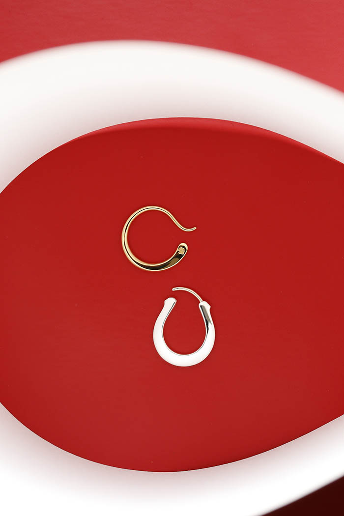 ギフトにおすすめのフープピアス