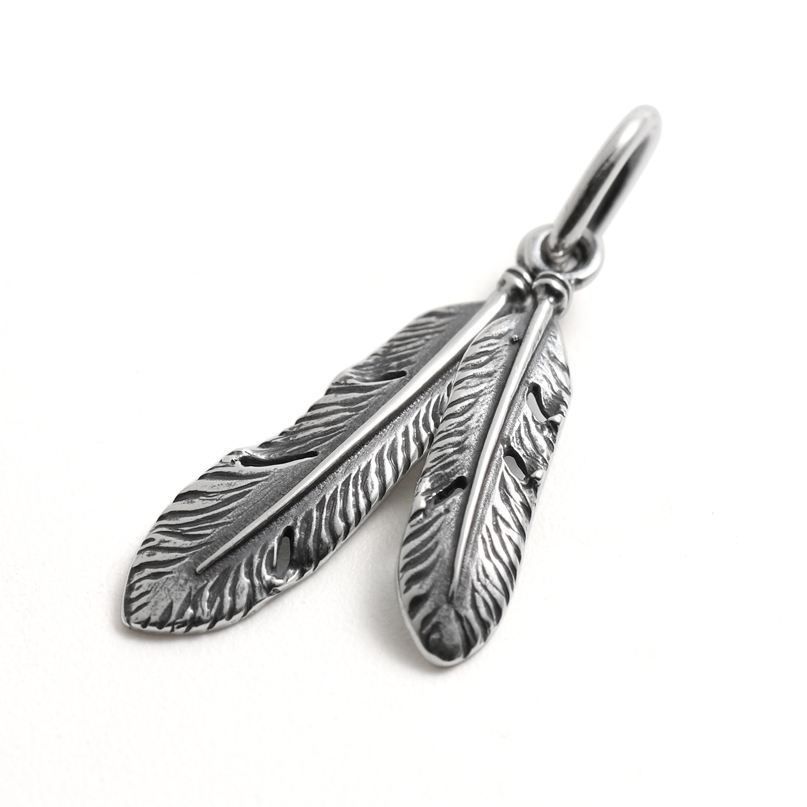 エターナルフライトペンダント