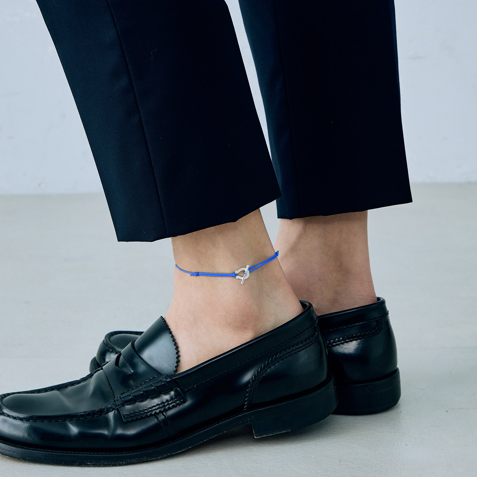 SYMPATHY OF SOUL （シンパシーオブソウル） Medium Horseshoe Toggle