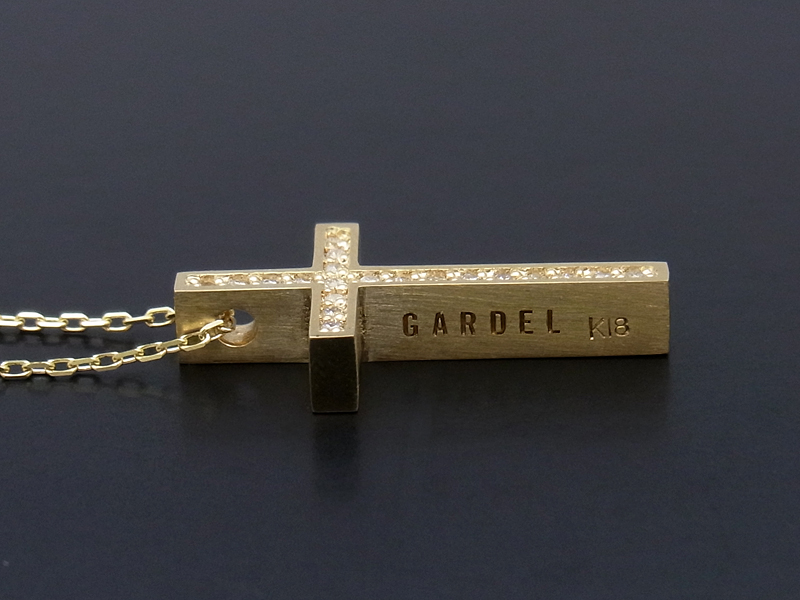 Two.Me Cross Necklace S - K18 Yellow Gold（トゥーミークロスネックレス エス K18イエローゴールド）  GARDEL（ガーデル）