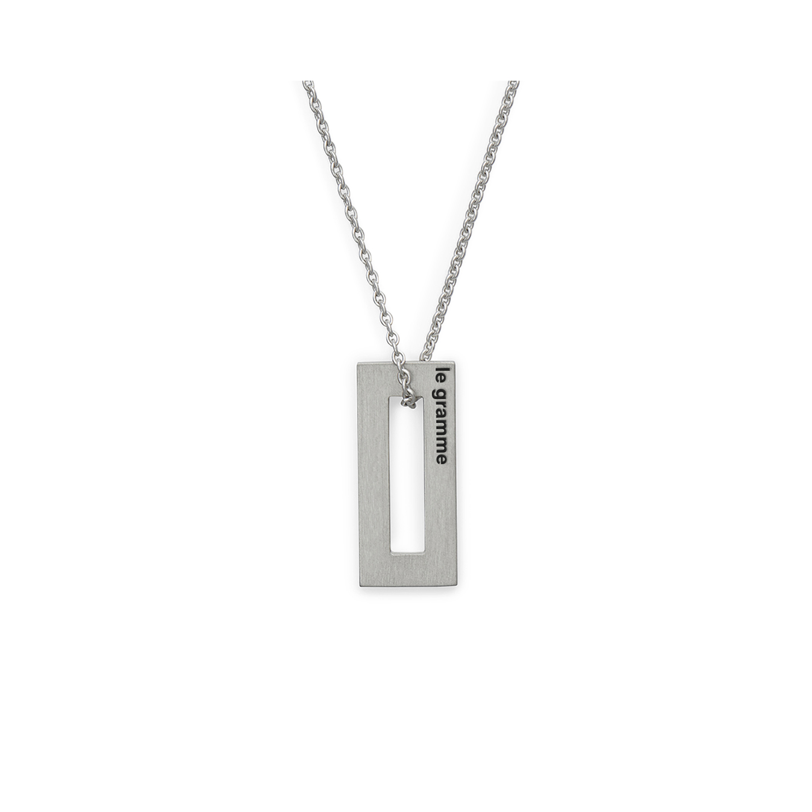 1,5g rectangle pendant with a chain