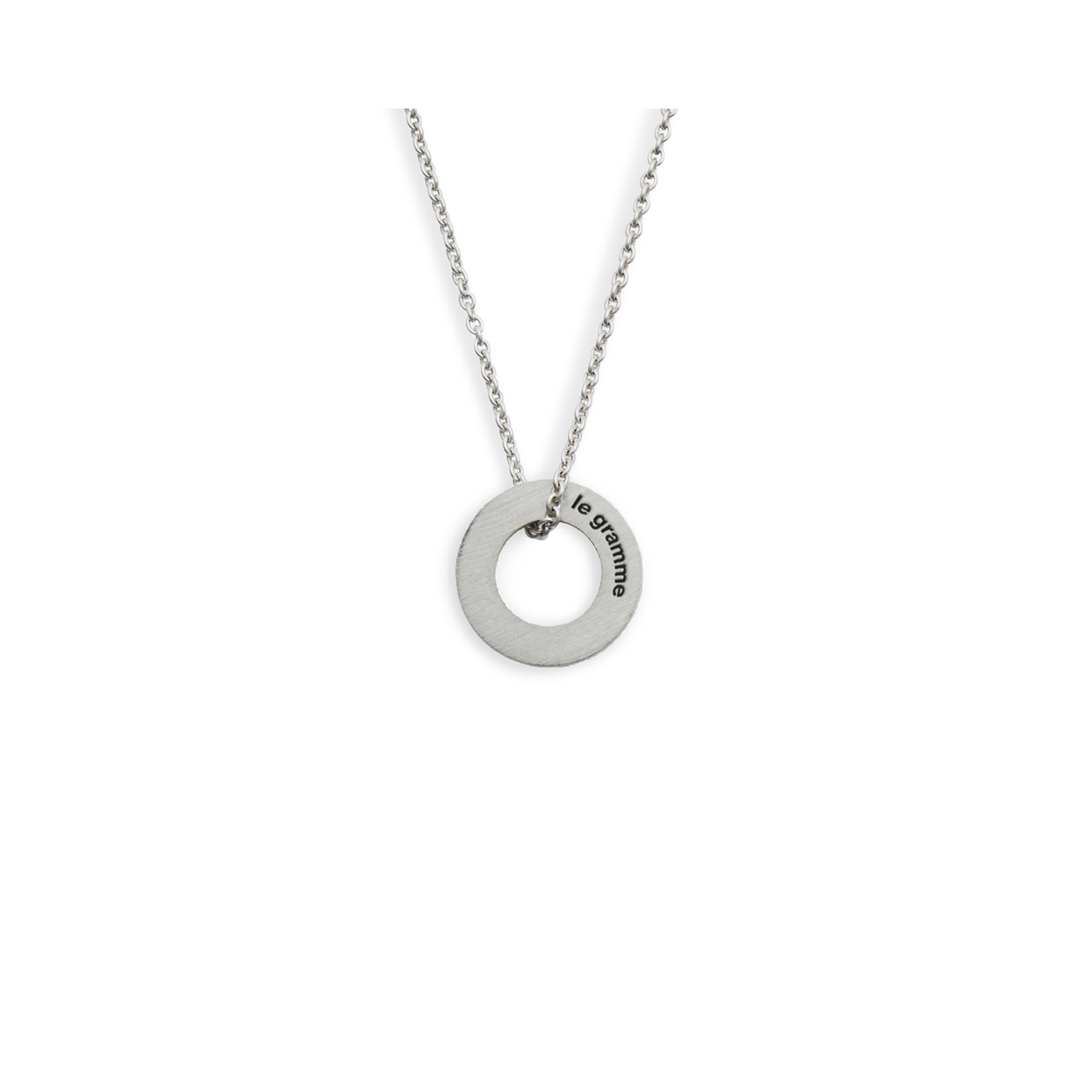 1,1g round pendant with a chain