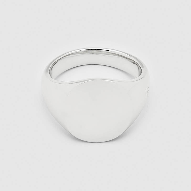 Mini Signet Oval Ring