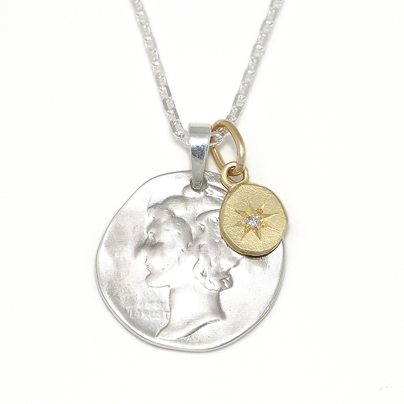 SYMPATHY OF SOUL　Liberty Head Necklace -　Silver w/K18Yellow Gold Glory Charm