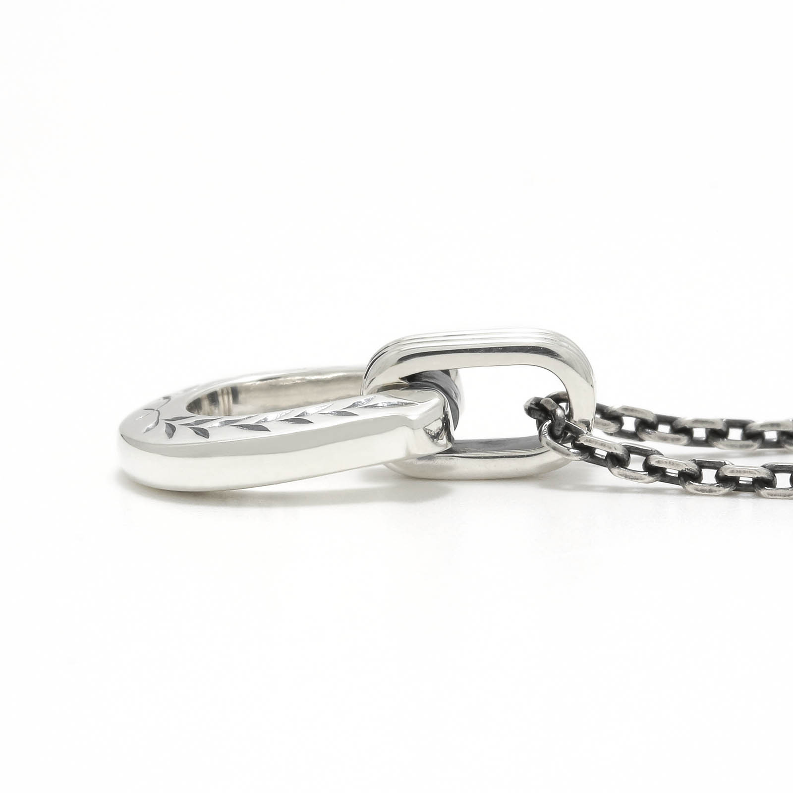 Horseshoe Amulet Necklace - Laurel