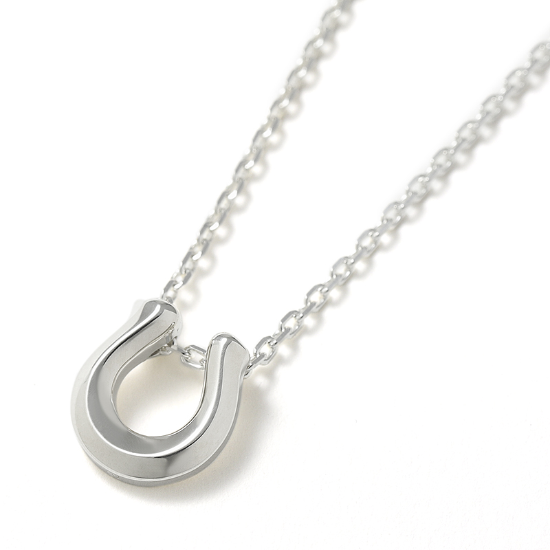 Ridge Horseshoe Necklace - Silver