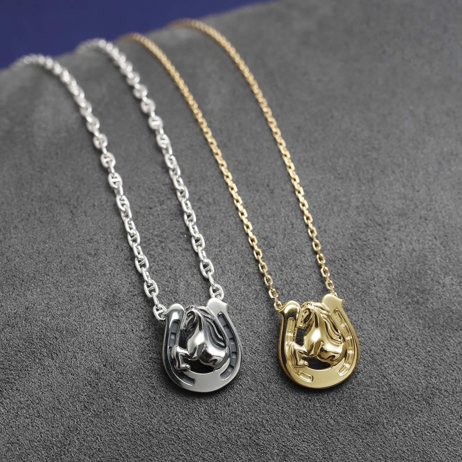 【週末値下】宝野アリカ 少女貴族 騎士乙女SWORDネックレス Silver Holy Rose Sword Alexandrite Necklace – Godlynaturesjewelry