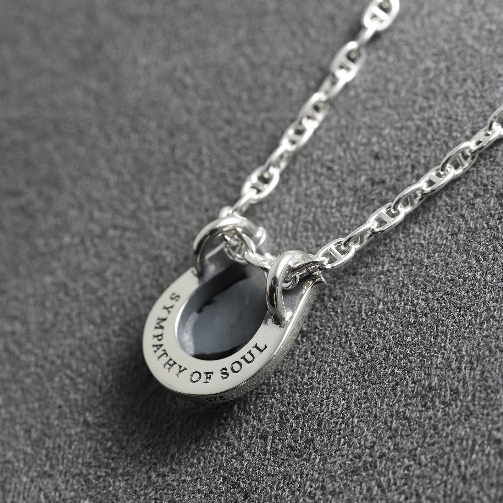 フォーチュンストライドネックレス