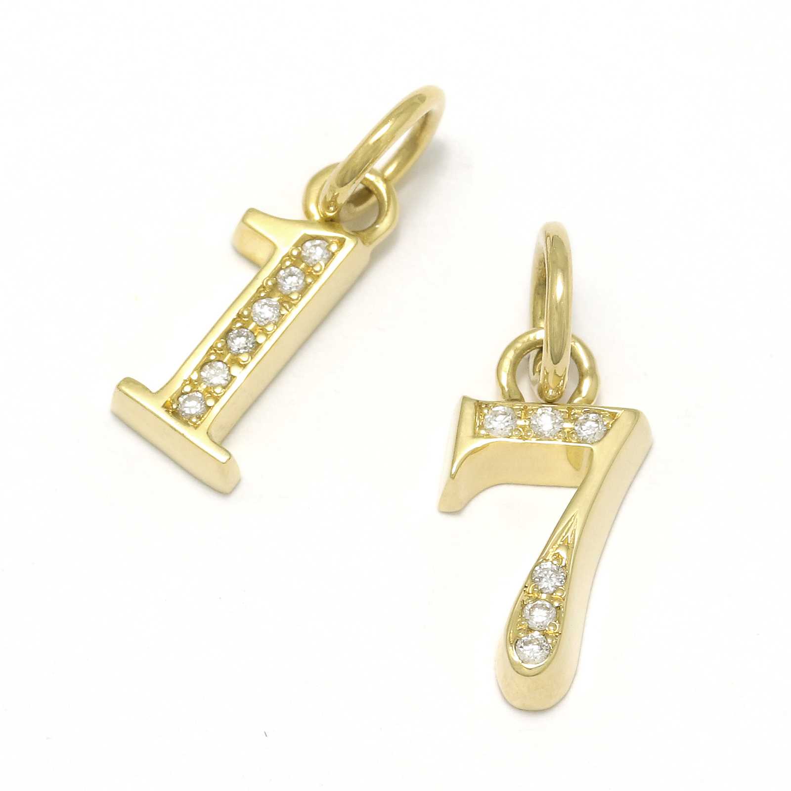 Number Pendant - K18Yellow Gold w/Diamond
