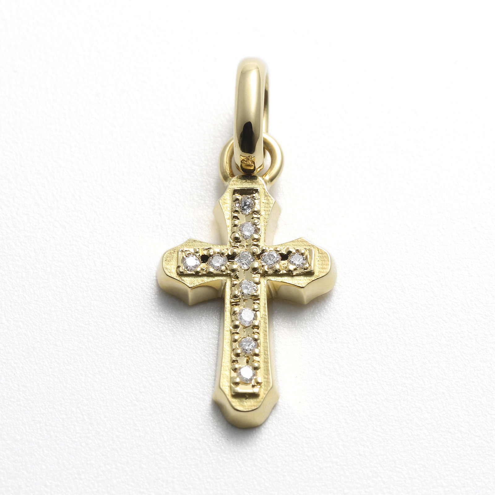 SYMPATHY OF SOUL（シンパシーオブソウル） Smooth Cross Pendant