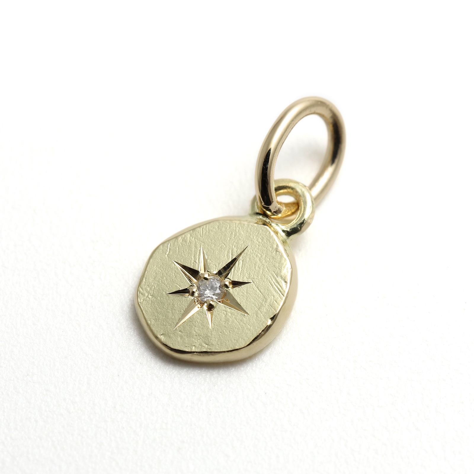 Glory Charm w/Diamond - K18Yellow Gold