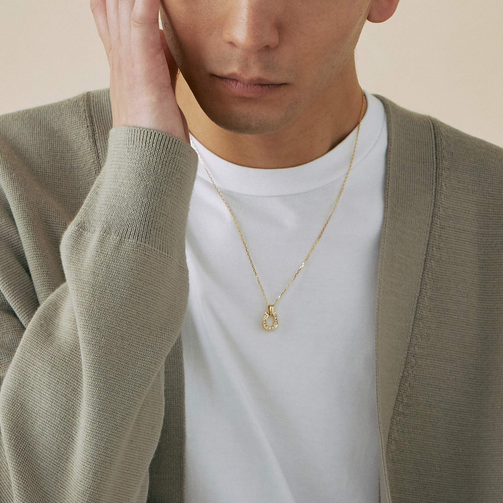 Medium Horseshoe Pendant - K18Yellow Gold w/Diamond