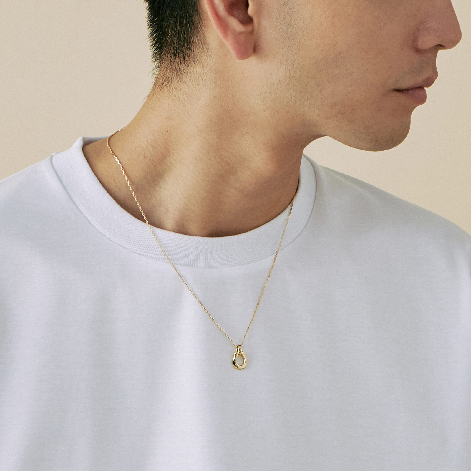 Medium Horseshoe Pendant - K18Yellow Gold