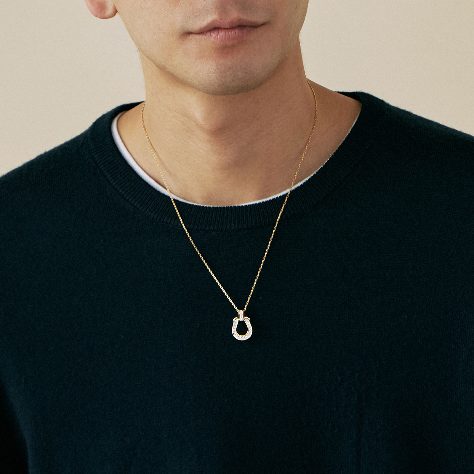 Large Lux Horseshoe Pendant - K18Yellow Gold w/Diamond