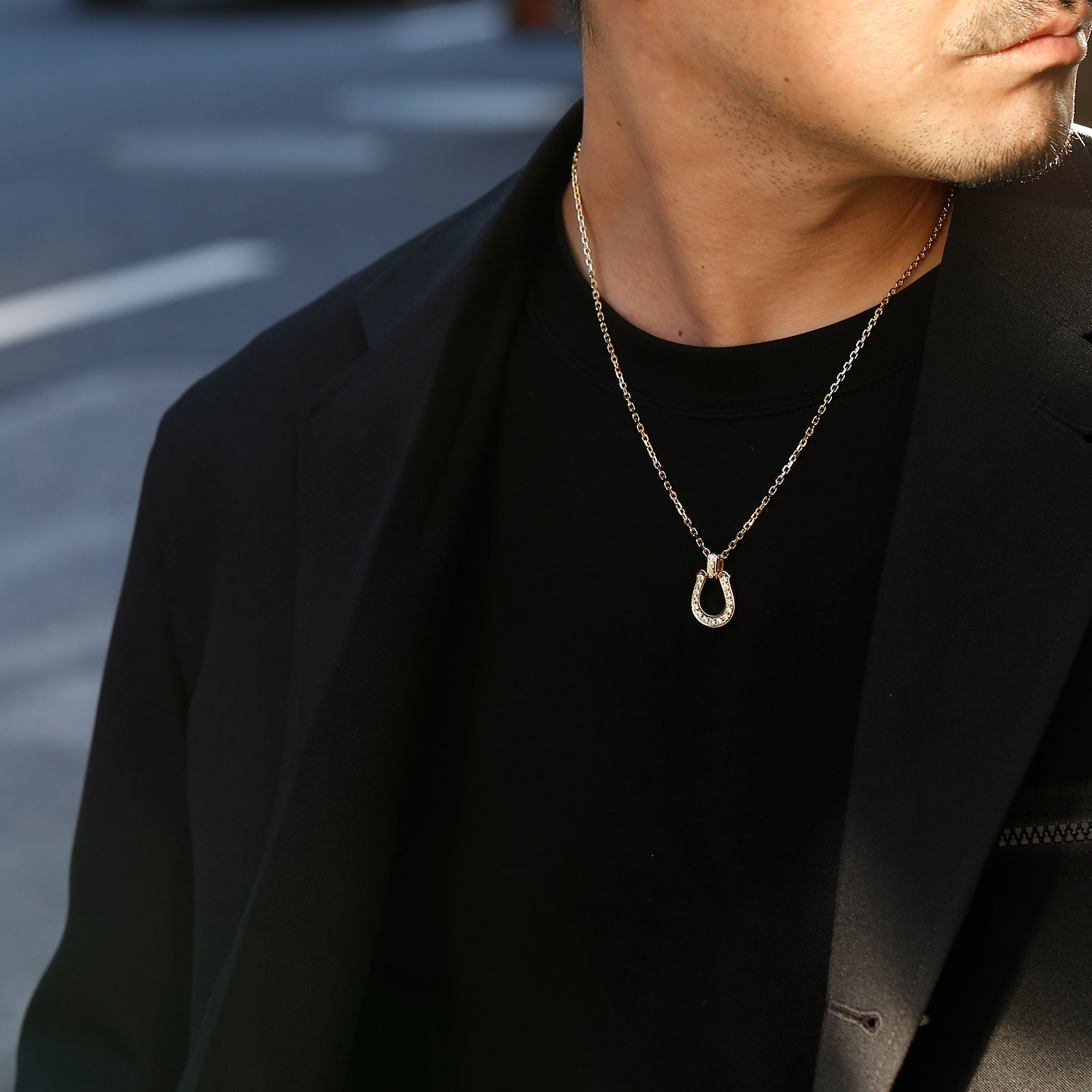 Extra Large Lux Horseshoe Pendant - K18Yellow Gold w/Diamond