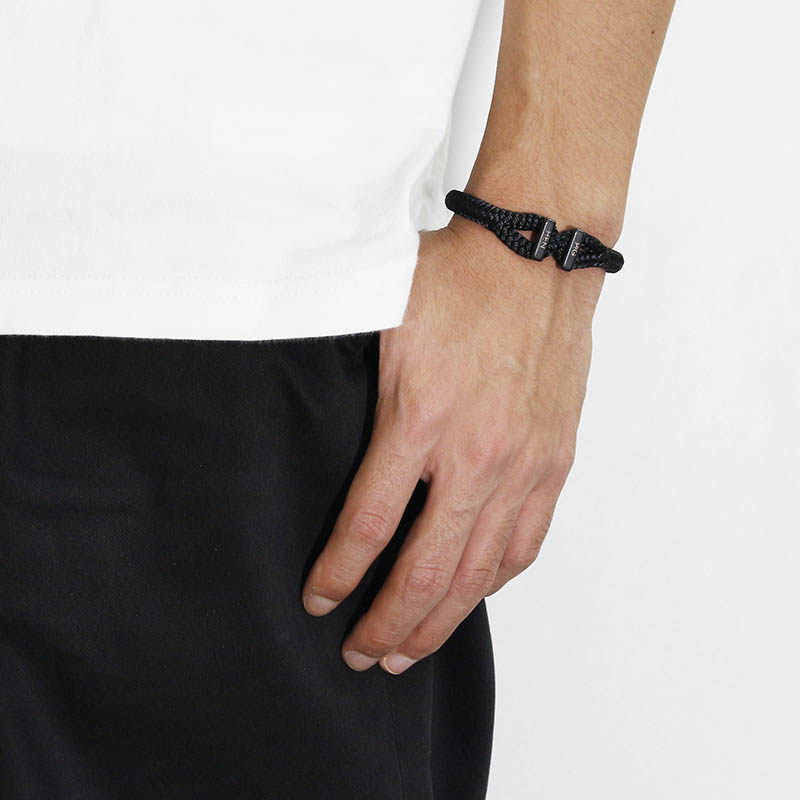 Icy Ike - Black | Black