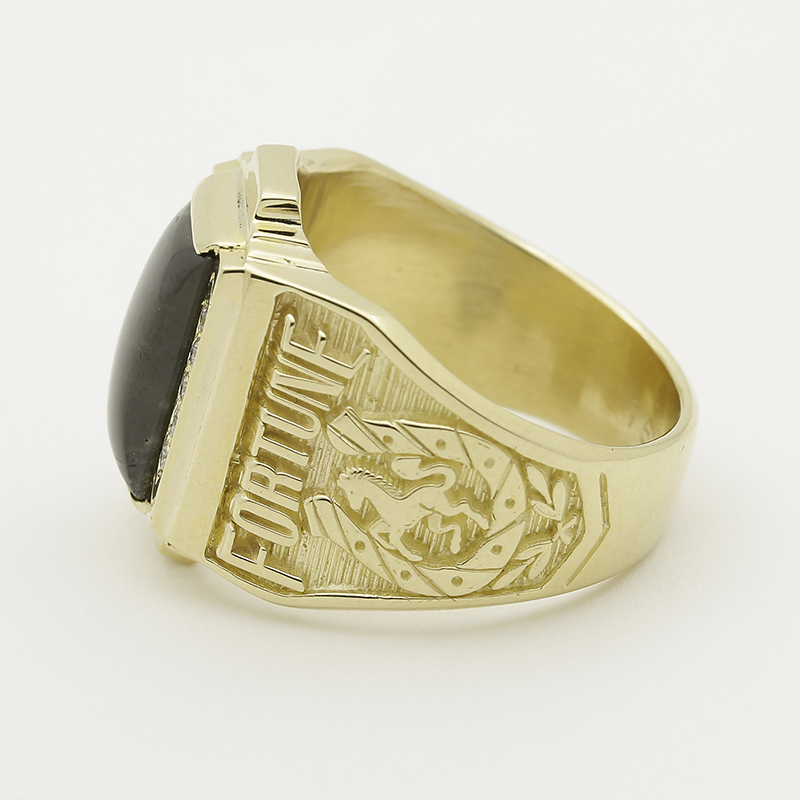 コラボレーションカレッジリング ラージ - K18イエローゴールド w/ブラックサファイア&ダイヤモンド　PHILIP COLLEGE  RING×SYMPATHY OF SOUL（フィリップカレッジリング×シンパシーオブソウル）