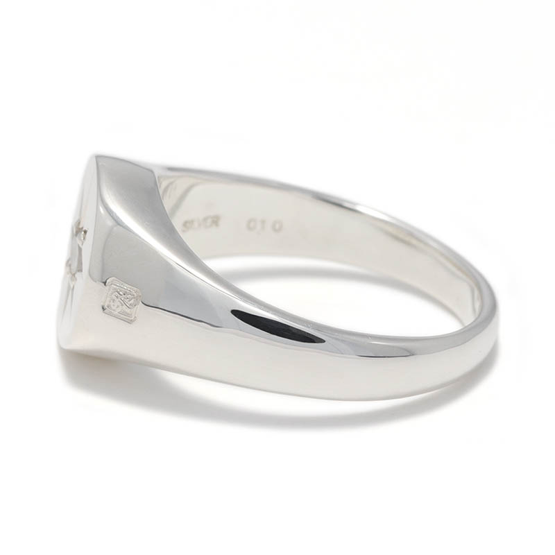 Oval Signature Ring - Silver w/Ash Diamond