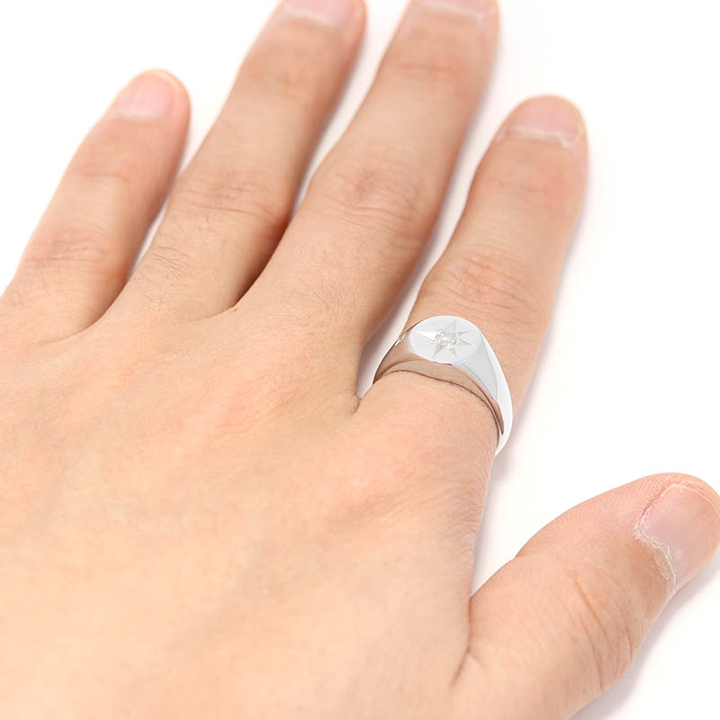 Oval Signature Ring - Silver w/Ash Diamond