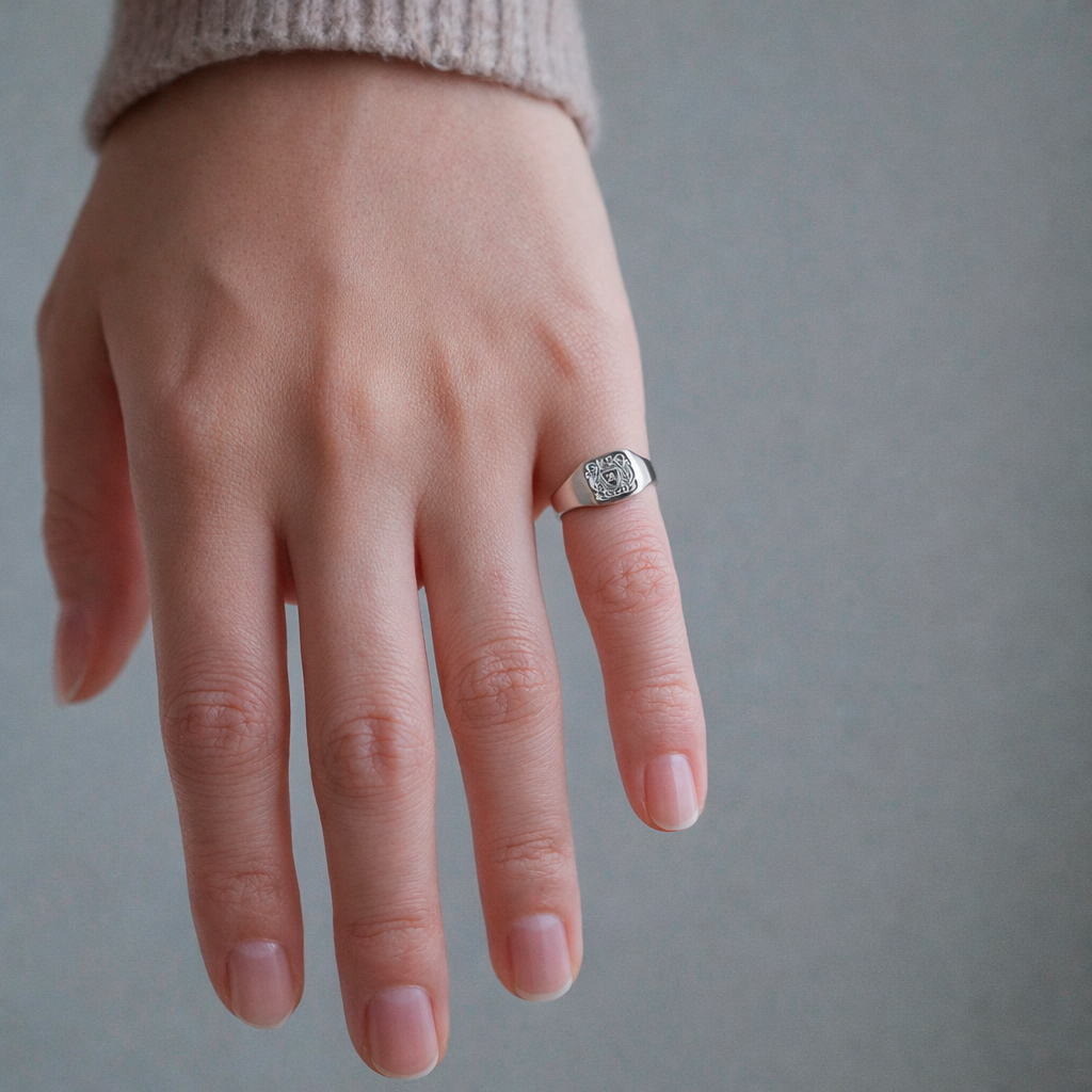 Small Signet Ring - Silver
