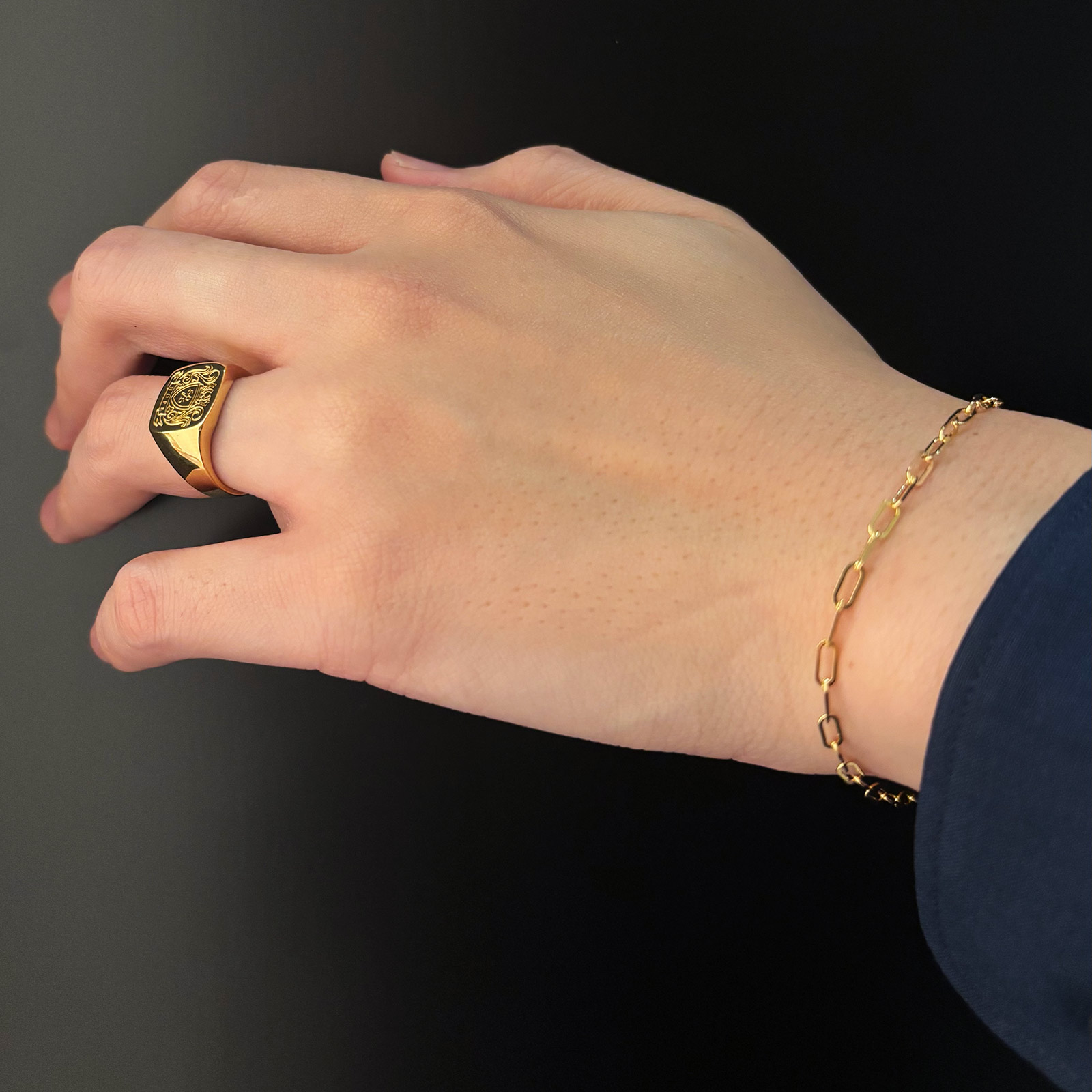 Large Signet Ring - K18Yellow Gold