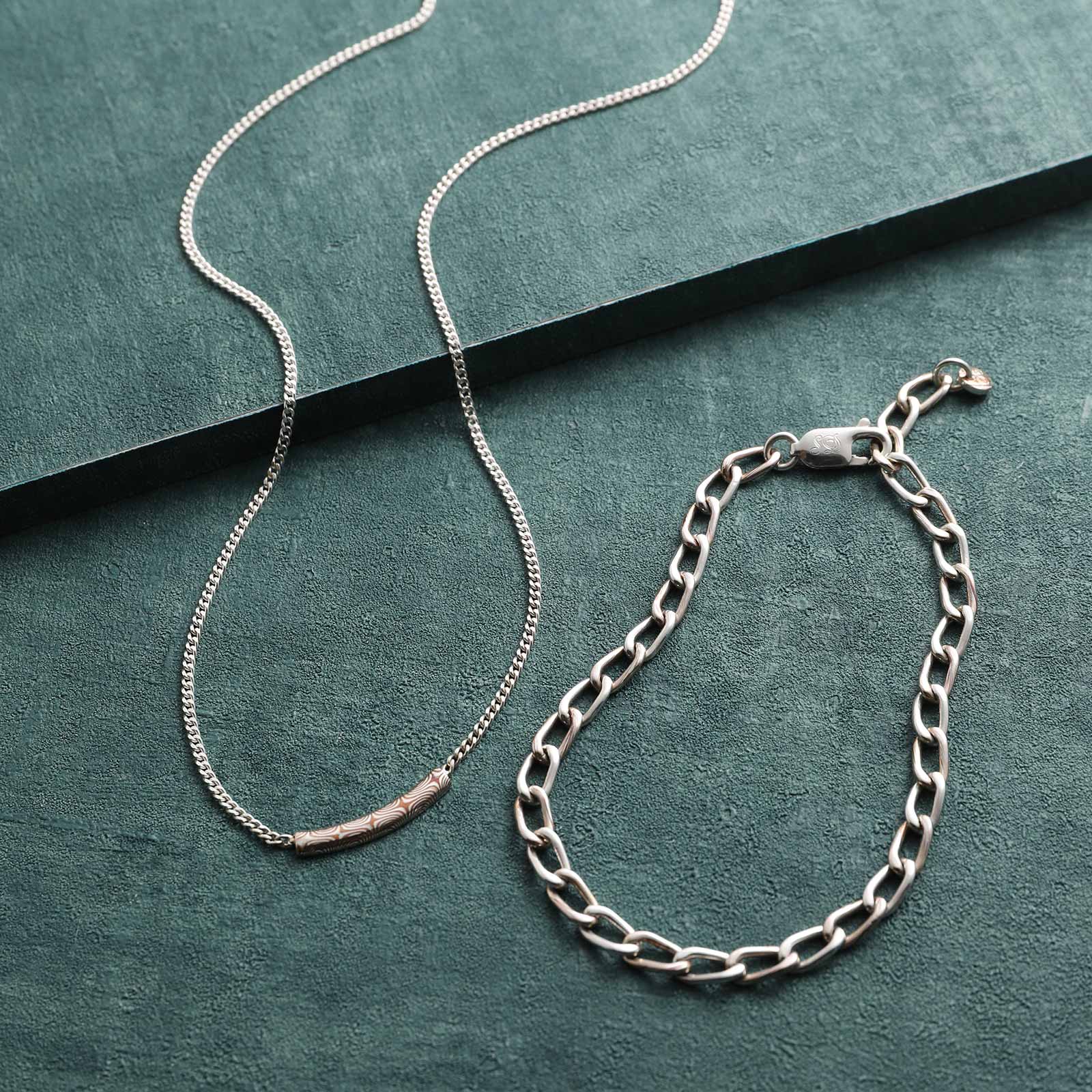 Suman Dhakhwa（スーマンダックワ） Combination Twist Chain Bracelet