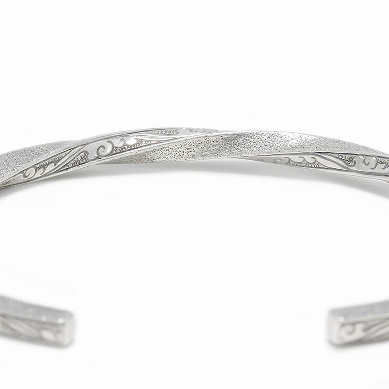 Leaf Carved & Sandblast Twist Cuff