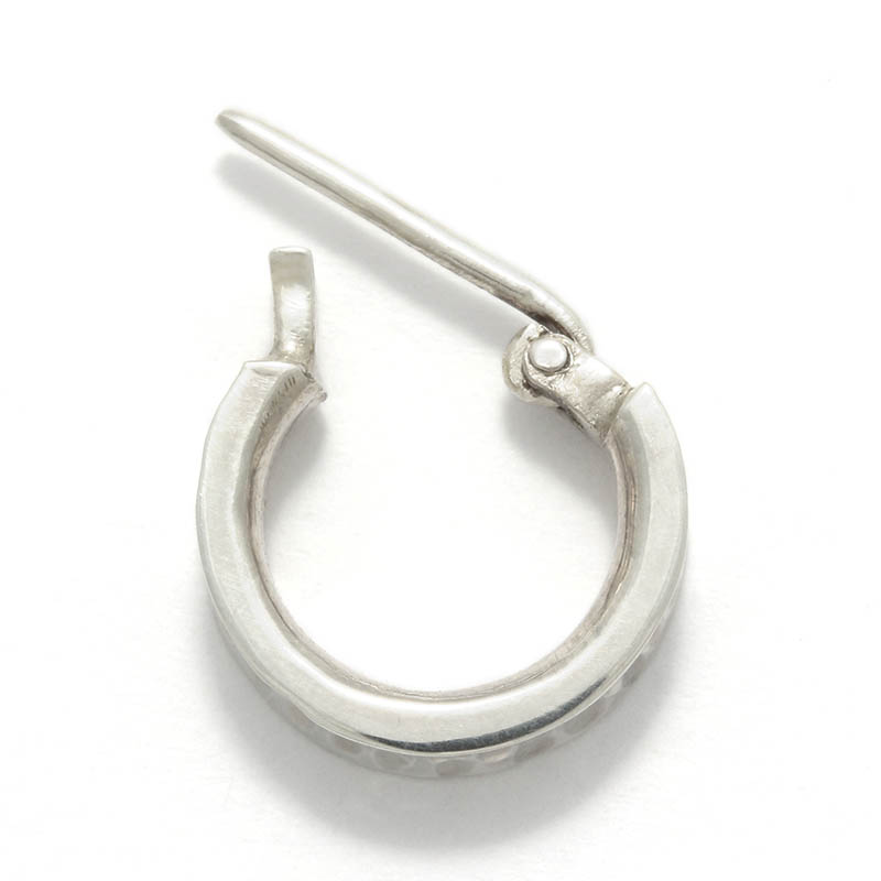 Silver Hammered Curvature Hoop Pierce