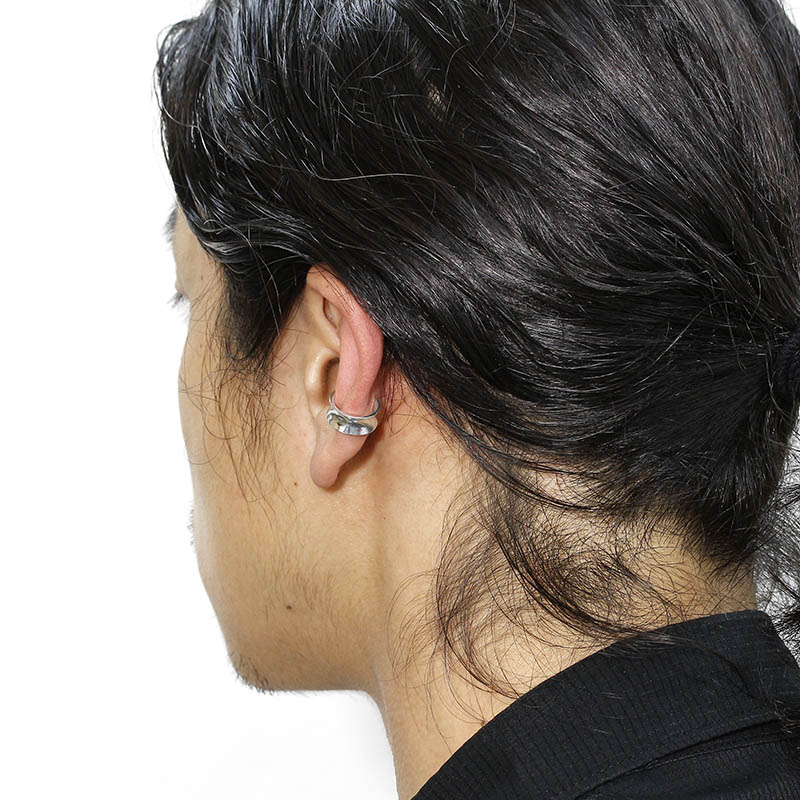 Silver Curvature Ear Cuff