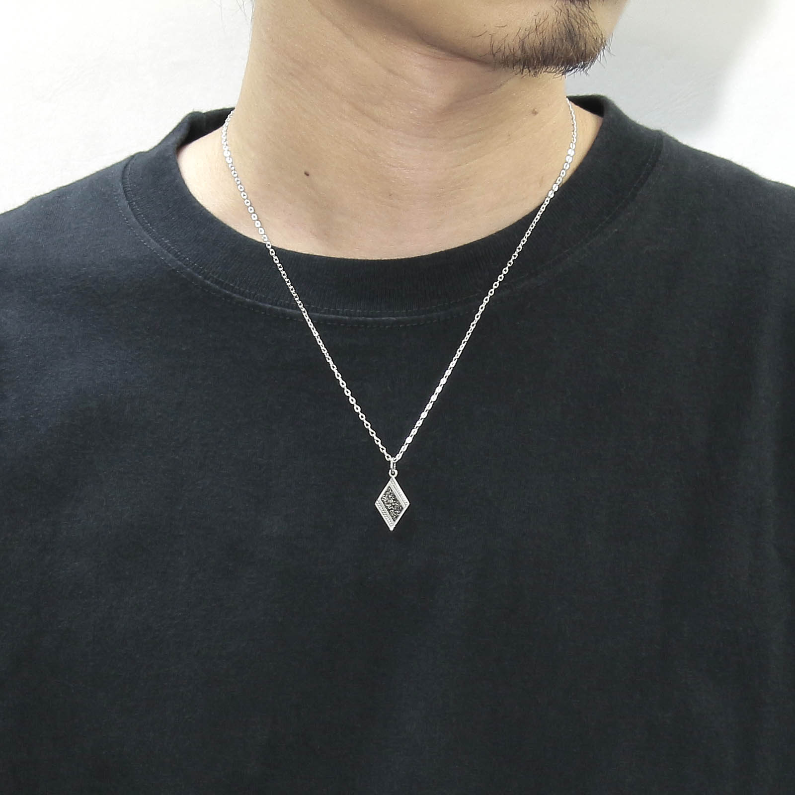 ONX Filled Dia Shape Necklace