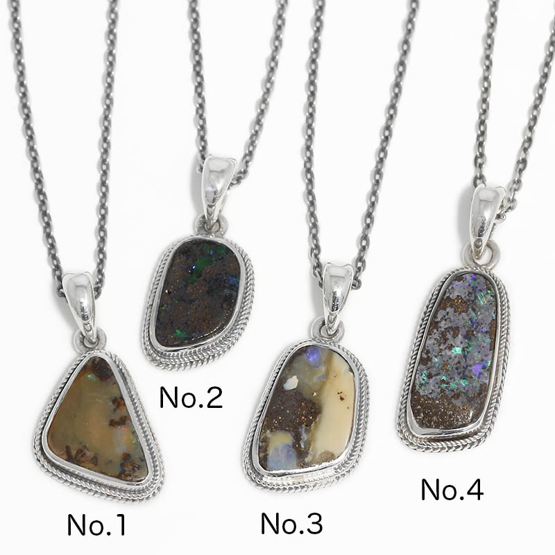 【一点物】Medium Opal Stone Necklace（ミディアムオパールストーンネックレス）　Suman Dhakhwa（スーマンダックワ）