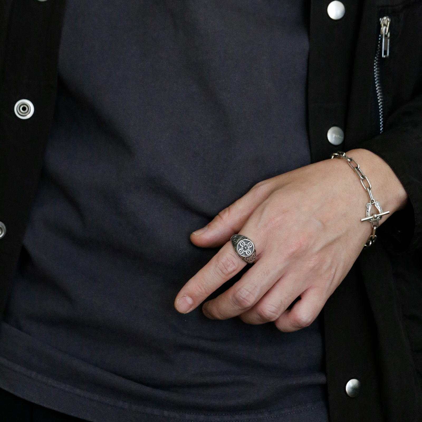 ディープカーヴィングシグネットリング - ダブルドージェ