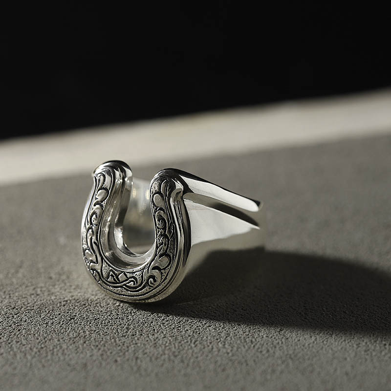 Carved Horseshoe Ring / Silver