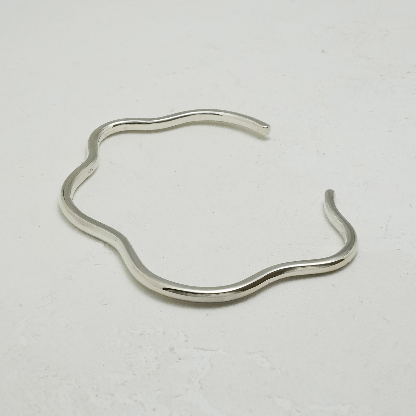 Cloud Bangle：Silver（クラウドバングル：シルバー） SYMPATHY OF