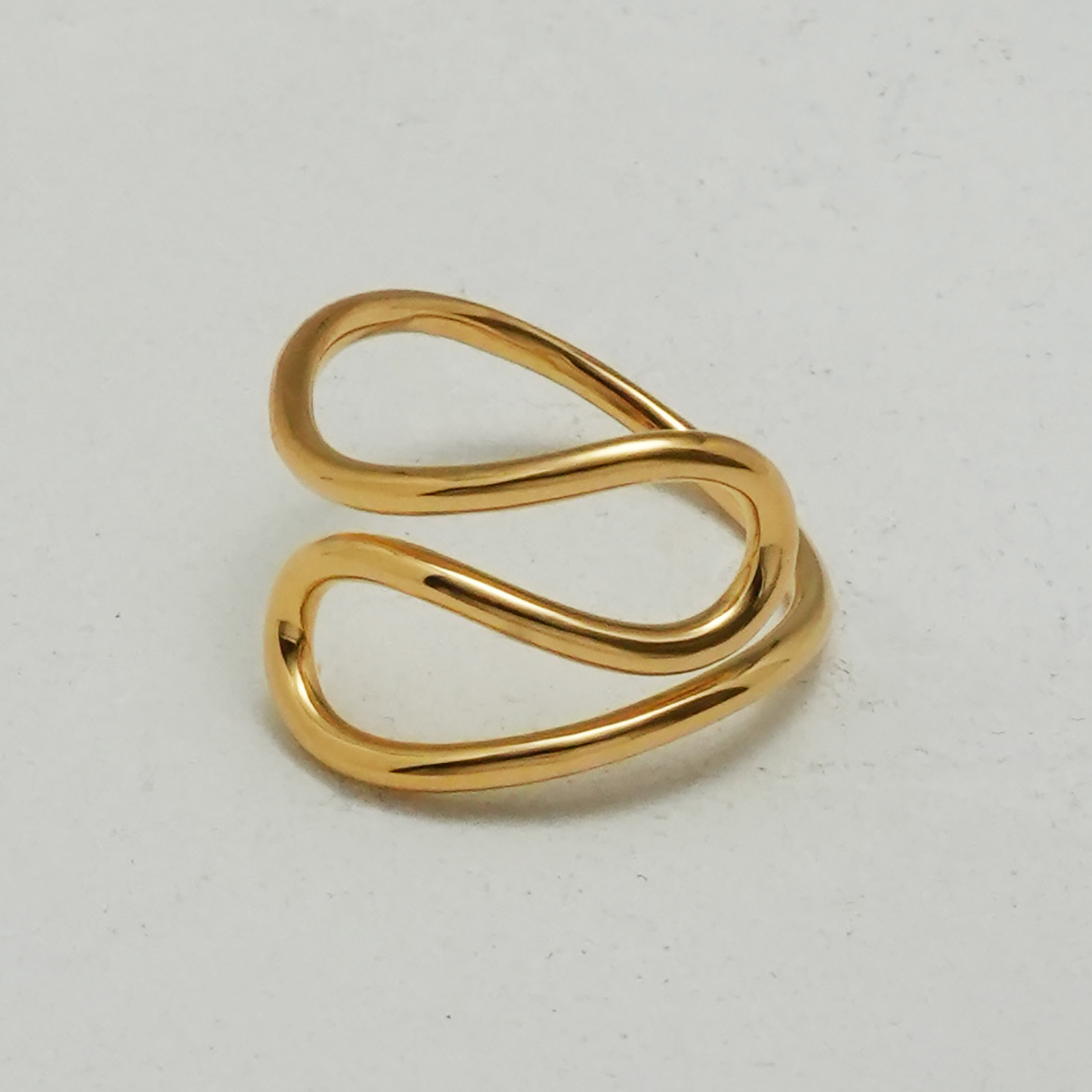 ワイヤーリング - ウェーブ：ゴールドプレート