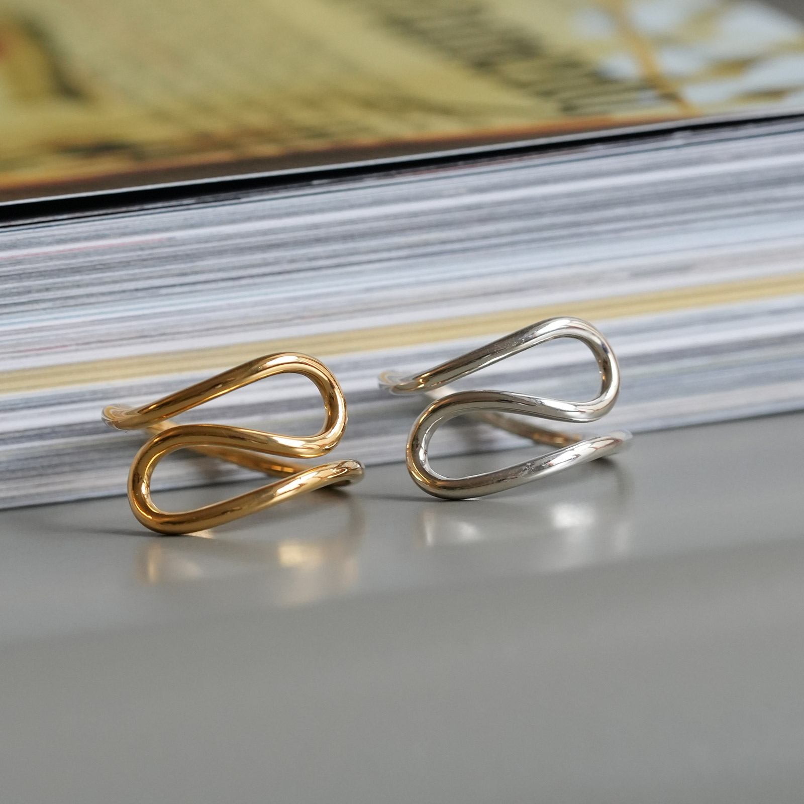 ワイヤーリング - ウェーブ