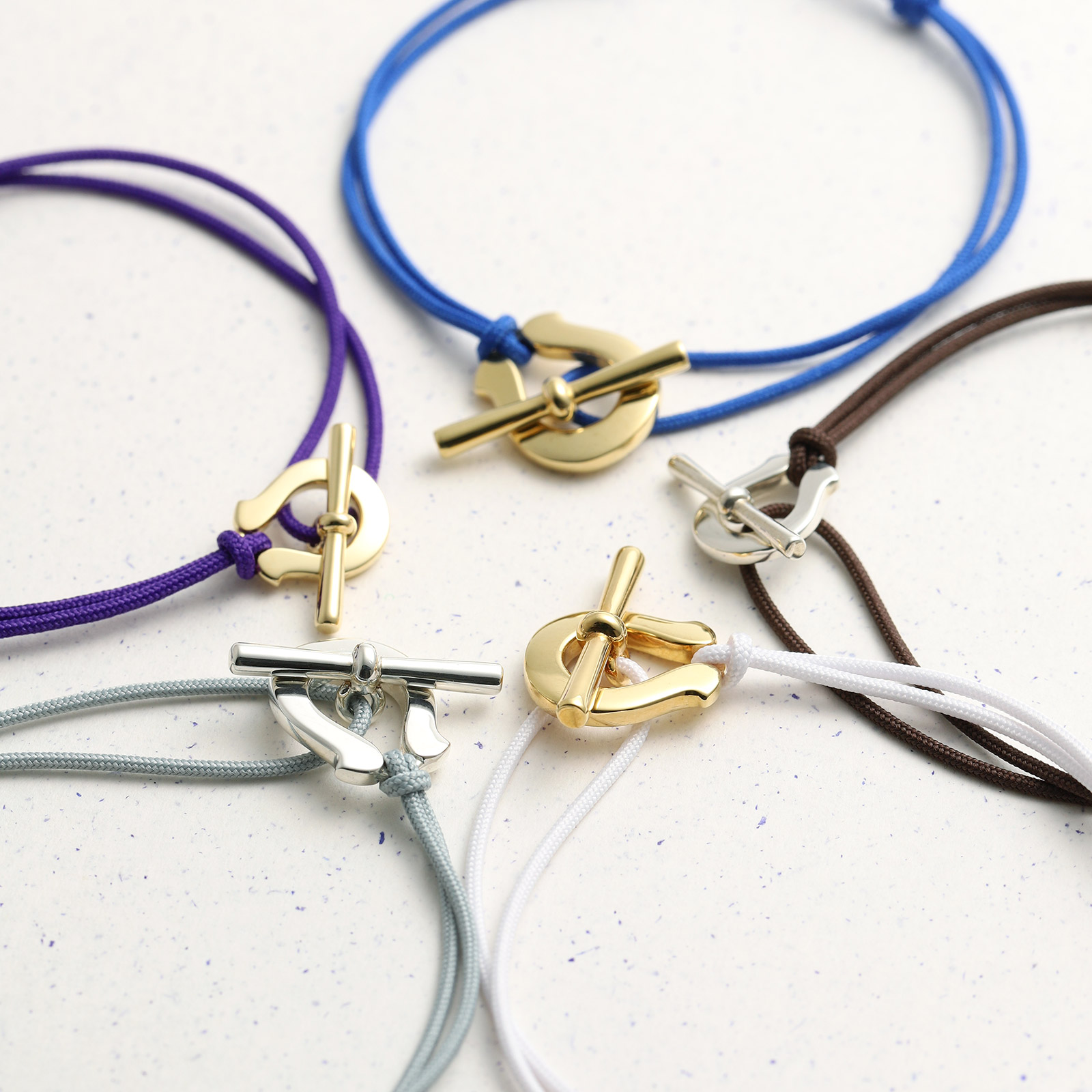 SYMPATHY OF SOUL（シンパシーオブソウル） Medium Horseshoe Toggle