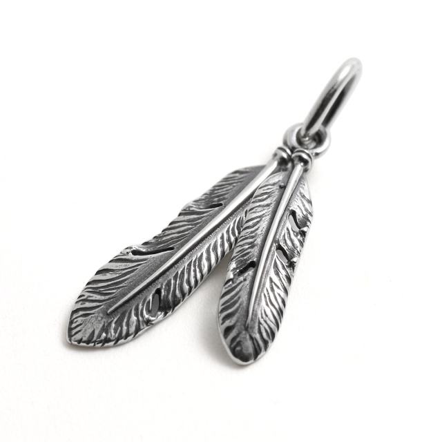 エターナルフライトペンダント