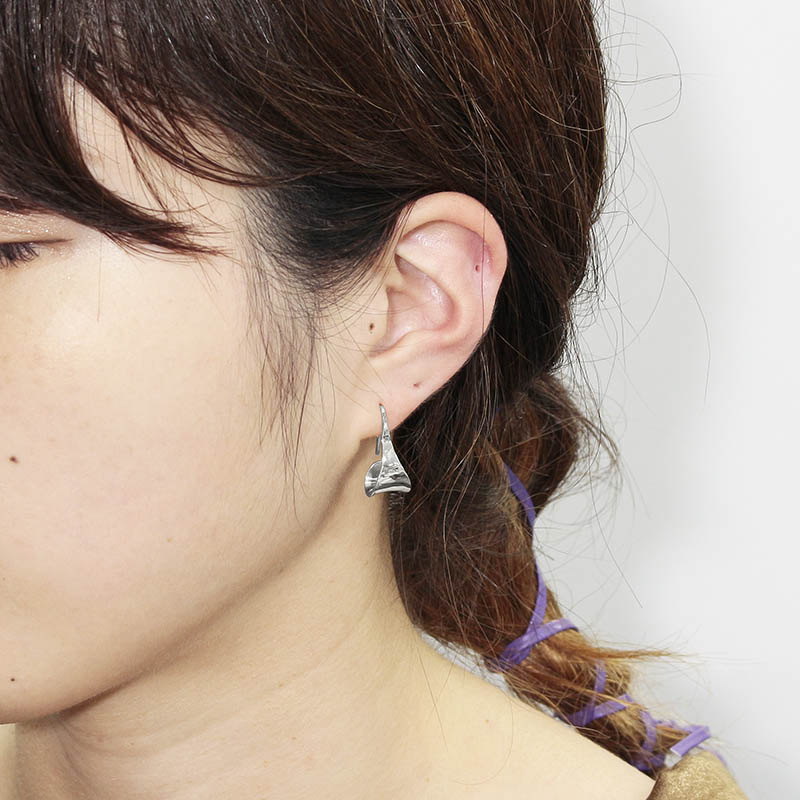Tear Pierce Small - Silver