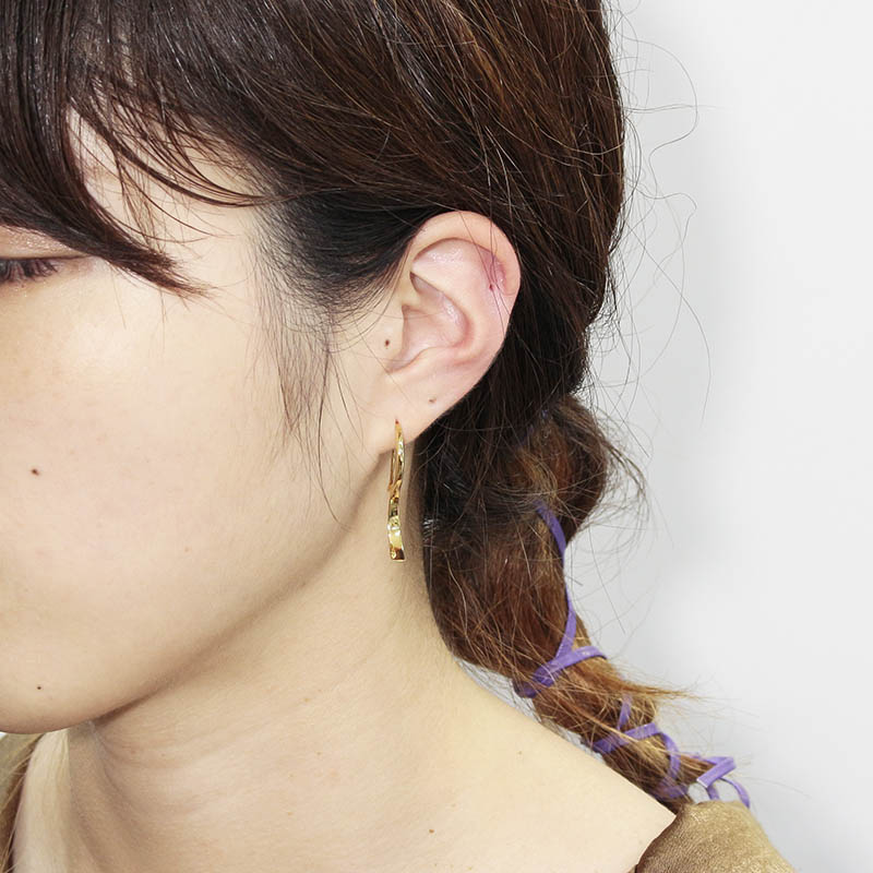String Pierce - Gold Plated